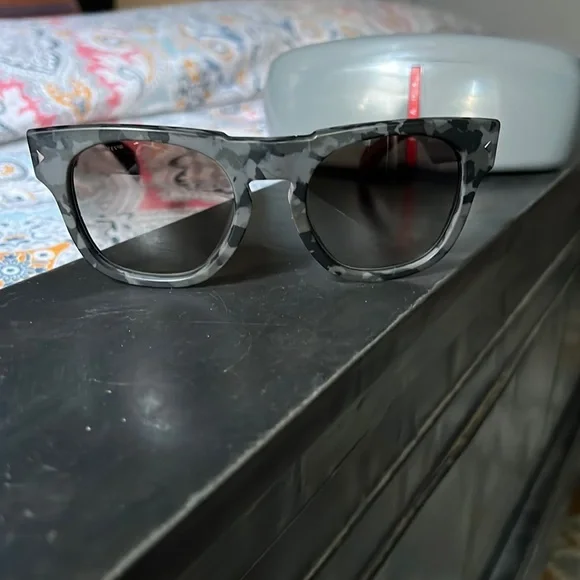 Prada grey Camo sunglasses - Picture 1 of 9